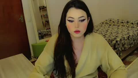 Sophie Fantasys online show from July 14, 2026, 10:04 pm