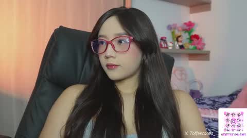 Snapshot of sophie_lii chatting on June 10, 2026, 9:46 pm Sophie or Sof online show from June 10, 2026, 9:46 pm