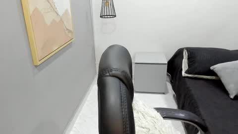 Sophi online show from February 10, 2026, 11:47 am