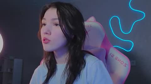 Snapshot of sophie_nomenal_ chatting on December 5, 2025, 3:20 pm sophie_nomenal_ online show from December 5, 2025, 3:20 pm