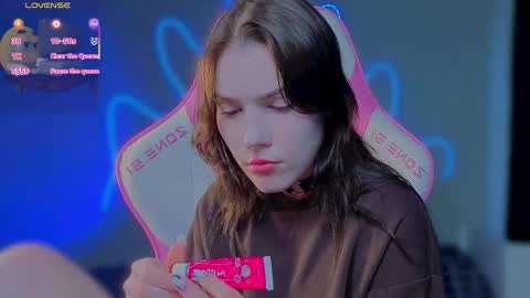 sophie_nomenal_ online show from May 22, 2026, 3:06 pm