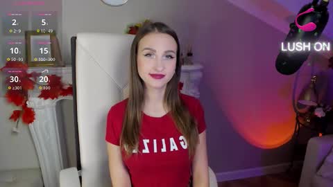 Sophie online show from October 3, 2025, 7:49 am