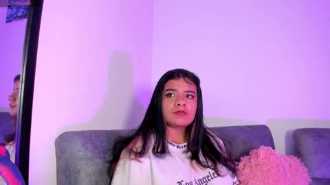 Snapshot of sophie_t_ chatting on October 12, 2025, 2:38 pm Sofia online show from October 12, 2025, 2:38 pm