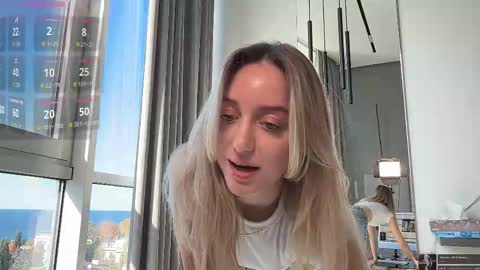 Snapshot of sophiebelll chatting on October 29, 2025, 10:28 am sophiebelll online show from October 29, 2025, 10:28 am