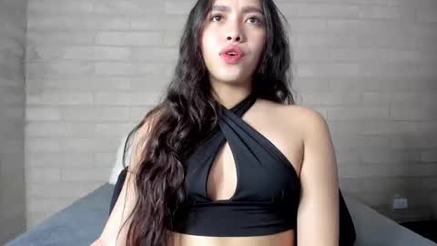 sophiebellucci online show from September 16, 2025, 8:26 am