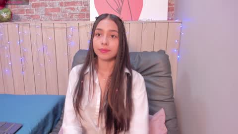 Sophie online show from December 11, 2024, 12:34 pm