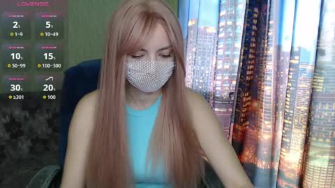 Snapshot of sophieblackwood chatting on April 10, 2026, 8:41 am Sophie online show from April 10, 2026, 8:41 am