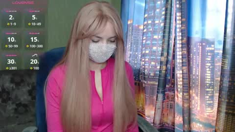 Snapshot of sophieblackwood chatting on April 13, 2026, 9:15 am Sophie online show from April 13, 2026, 9:15 am