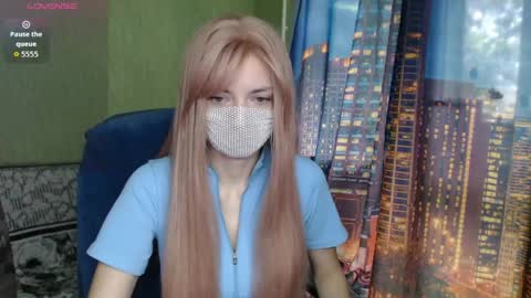 Snapshot of sophieblackwood chatting on May 23, 2026, 5:56 am Sophie online show from May 23, 2026, 5:56 am