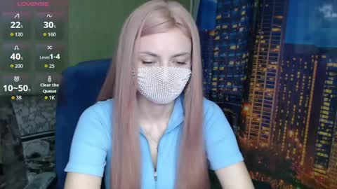Snapshot of sophieblackwood chatting on May 28, 2026, 8:11 am Sophie online show from May 28, 2026, 8:11 am