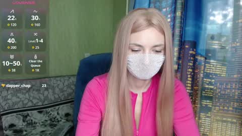 Snapshot of sophieblackwood chatting on June 1, 2026, 7:10 am Sophie online show from June 1, 2026, 7:10 am