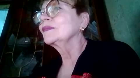 SophieBurnsX online show from June 8, 2026, 3:01 pm