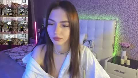 Snapshot of sophiecherrie chatting on February 8, 2025, 6:33 am Sophie online show from February 8, 2025, 6:33 am