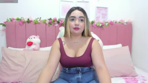 sophiee rosee online show from April 22, 2026, 11:39 pm