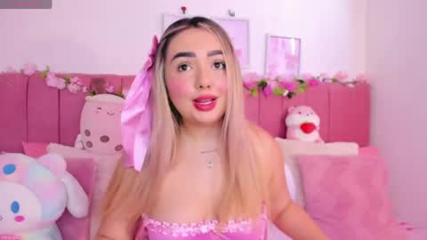 Snapshot of sophiee_rosee chatting on May 14, 2026, 5:09 pm sophiee rosee online show from May 14, 2026, 5:09 pm