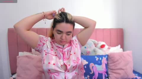 sophiee rosee online show from July 19, 2026, 6:44 pm