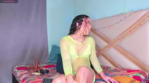 Snapshot of sophiee_sweets chatting on June 18, 2026, 2:34 am Shophiee online show from June 18, 2026, 2:34 am