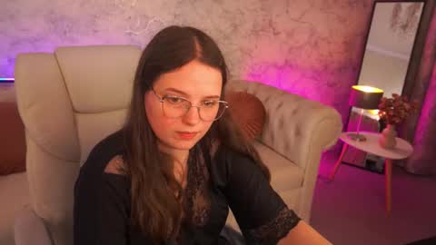 sophieedreams online show from October 27, 2025, 4:00 pm