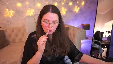 sophieedreams online show from March 9, 2026, 11:42 pm