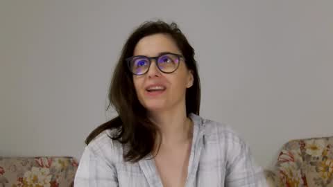 Sophie Rain online show from October 12, 2025, 4:06 pm