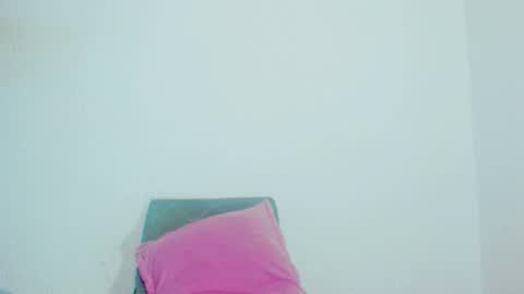 sophiehillsxo online show from November 13, 2025, 3:49 am