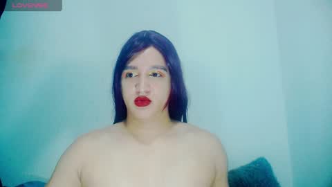 sophiehillsxo online show from May 15, 2026, 9:05 am