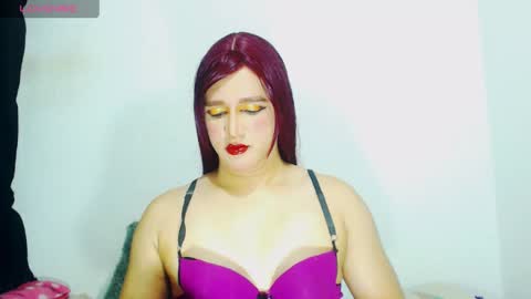 sophiehillsxo online show from May 16, 2026, 11:57 pm