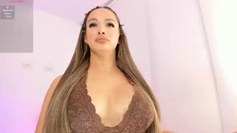 SAMANTHA online show from September 17, 2025, 2:30 pm