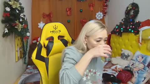 Snapshot of sophiekittyy chatting on January 16, 2025, 7:28 am sophiekittyy online show from January 16, 2025, 7:28 am