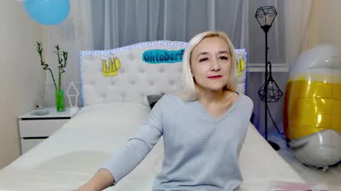 Snapshot of sophiekittyy chatting on September 25, 2025, 6:28 am sophiekittyy online show from September 25, 2025, 6:28 am