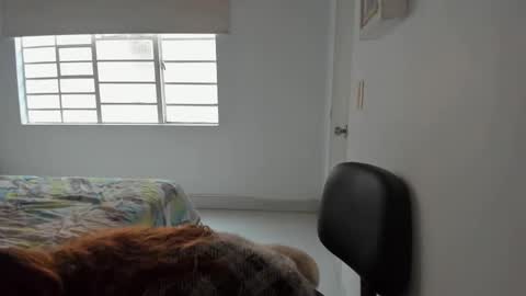 Snapshot of sophielatina chatting on February 11, 2025, 10:39 pm Sophia online show from February 11, 2025, 10:39 pm