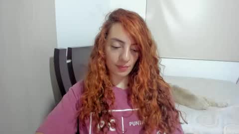 Snapshot of sophielatina chatting on October 29, 2025, 4:04 am Sophia online show from October 29, 2025, 4:04 am