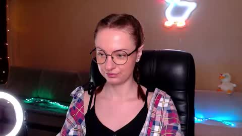 Snapshot of sophieleroux chatting on February 20, 2026, 11:32 am sophieleroux online show from February 20, 2026, 11:32 am