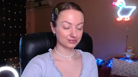 Snapshot of sophieleroux chatting on March 15, 2026, 11:49 am sophieleroux online show from March 15, 2026, 11:49 am