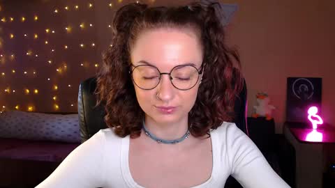 Snapshot of sophieleroux chatting on April 10, 2026, 12:21 pm sophieleroux online show from April 10, 2026, 12:21 pm