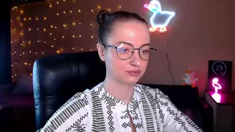 Snapshot of sophieleroux chatting on April 13, 2026, 11:37 am sophieleroux online show from April 13, 2026, 11:37 am
