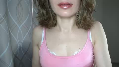 Sophiemisss online show from December 15, 2025, 9:02 am
