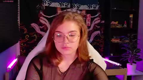 Snapshot of sophiemure chatting on July 7, 2026, 8:02 pm Sophie online show from July 7, 2026, 8:02 pm