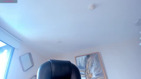 Sophie  Palmer online show from February 9, 2026, 7:51 pm