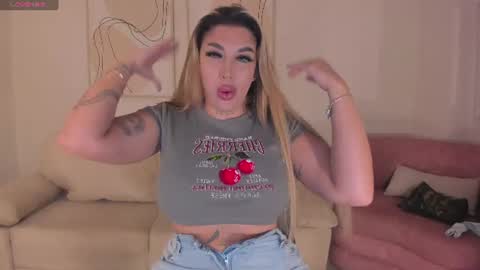 Snapshot of sophiepalmerx chatting on July 21, 2026, 8:00 pm Sophie Palmer online show from July 21, 2026, 8:00 pm