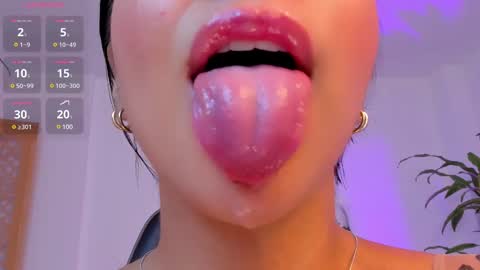 sophierooy online show from February 26, 2025, 1:30 pm