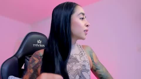 sophierooy online show from May 11, 2026, 7:44 pm
