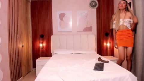 Snapshot of sophiesexxx_ chatting on March 7, 2026, 11:13 pm SOPHIE online show from March 7, 2026, 11:13 pm