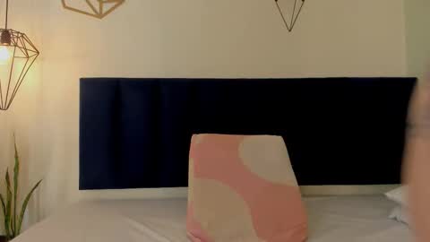 sophieturner_mg online show from February 28, 2026, 7:04 pm