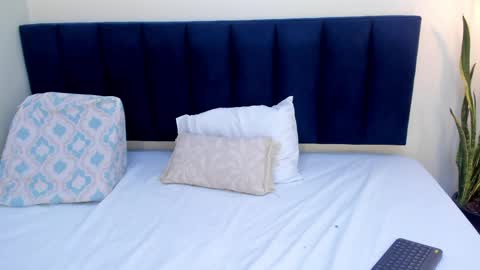 sophieturner_mg online show from April 29, 2026, 7:20 pm
