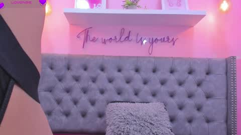 Sophii  online show from April 30, 2026, 8:26 pm