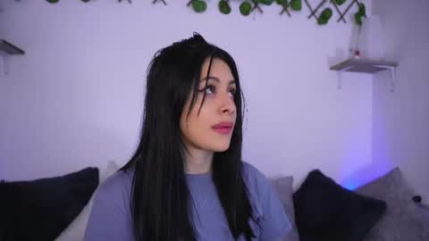 Snapshot of sophiiecums chatting on November 19, 2025, 11:32 am Sophiie online show from November 19, 2025, 11:32 am