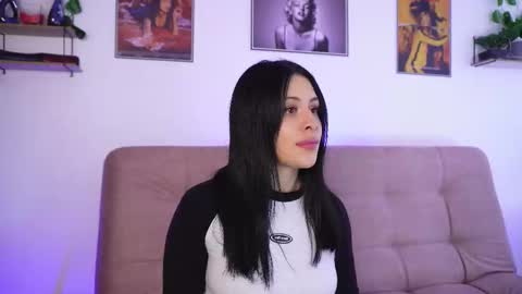 Snapshot of sophiiecums chatting on November 20, 2025, 11:43 am Sophiie online show from November 20, 2025, 11:43 am