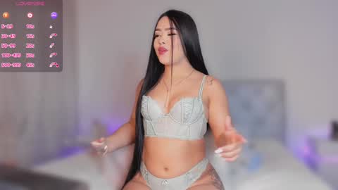 Snapshot of sophy_champagne chatting on February 10, 2025, 7:26 am sophy online show from February 10, 2025, 7:26 am