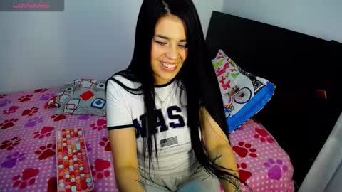 Sophy  online show from November 24, 2025, 10:53 pm